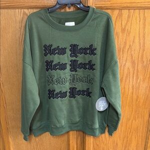 Olive Green Crew Neck Sweater with Vintage New York Print